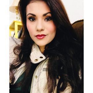 Meet your Posher, Julia